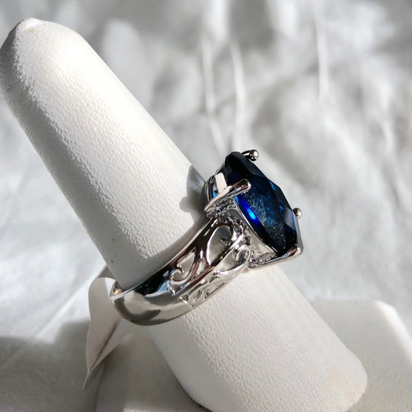 Blue Sapphire Sterling Silver Ring - Picture 7 of 8